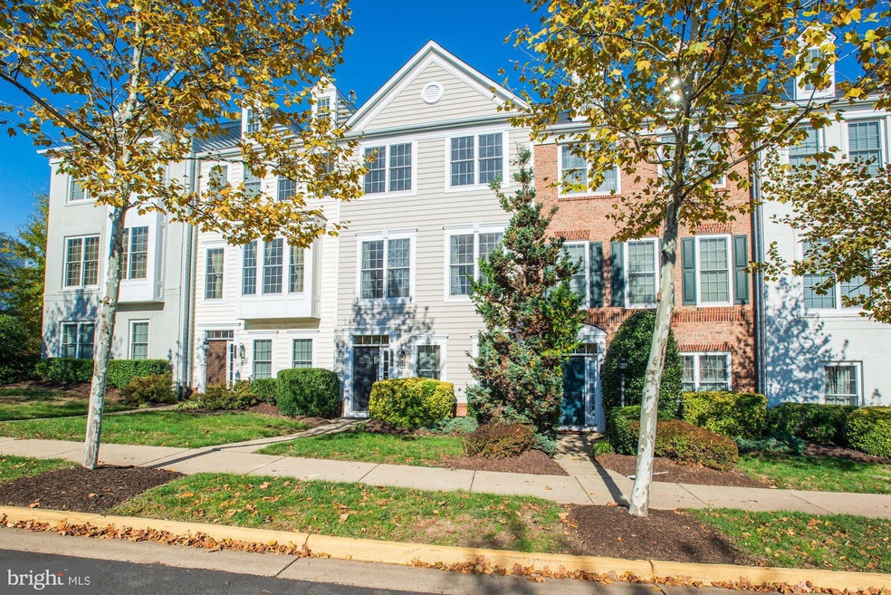 14705 Potomac Branch Dr unit 3, Woodbridge, VA 22191 - photo 1