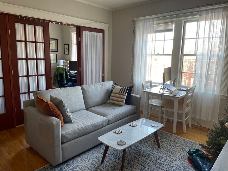 176 Winthrop Rd unit 8, Brookline, MA 02445 - photo 1