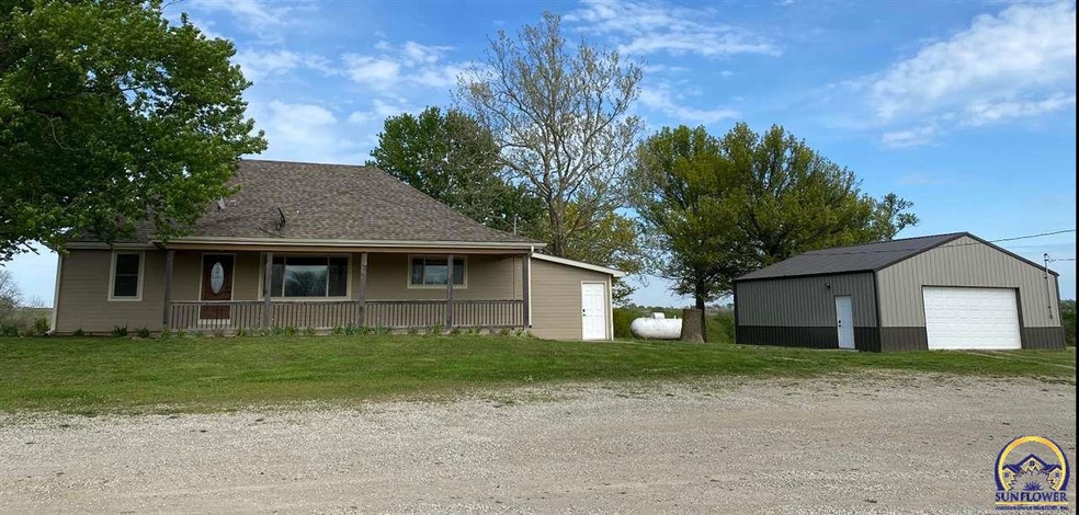 13057 126th Rd, Hoyt, KS 66440 - photo 1