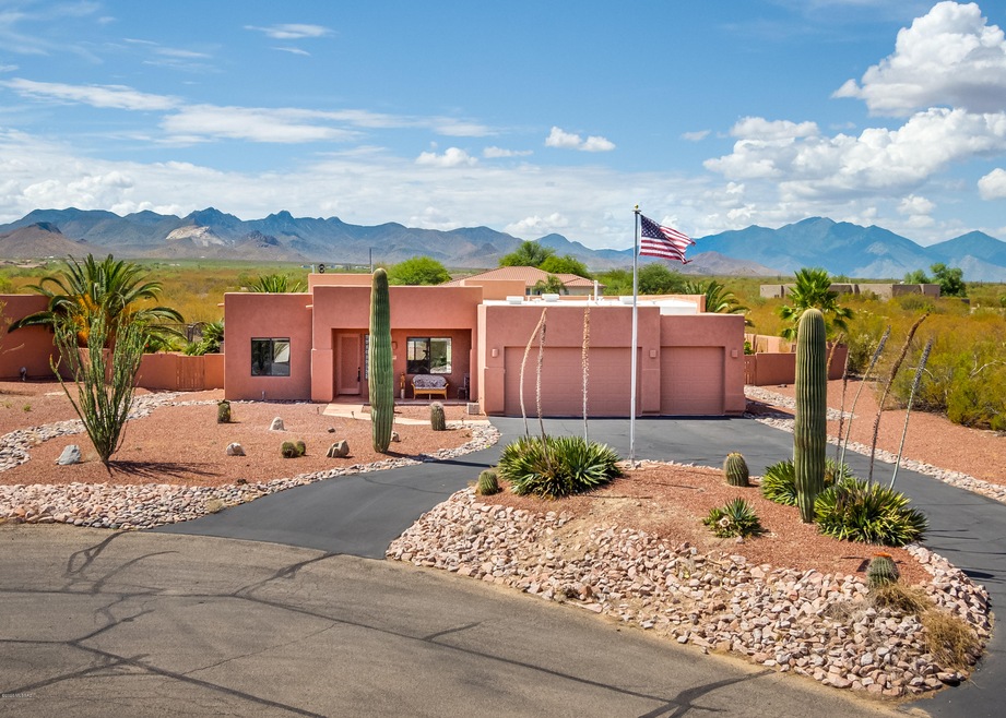Beautiful Home on 2.15 Acres
