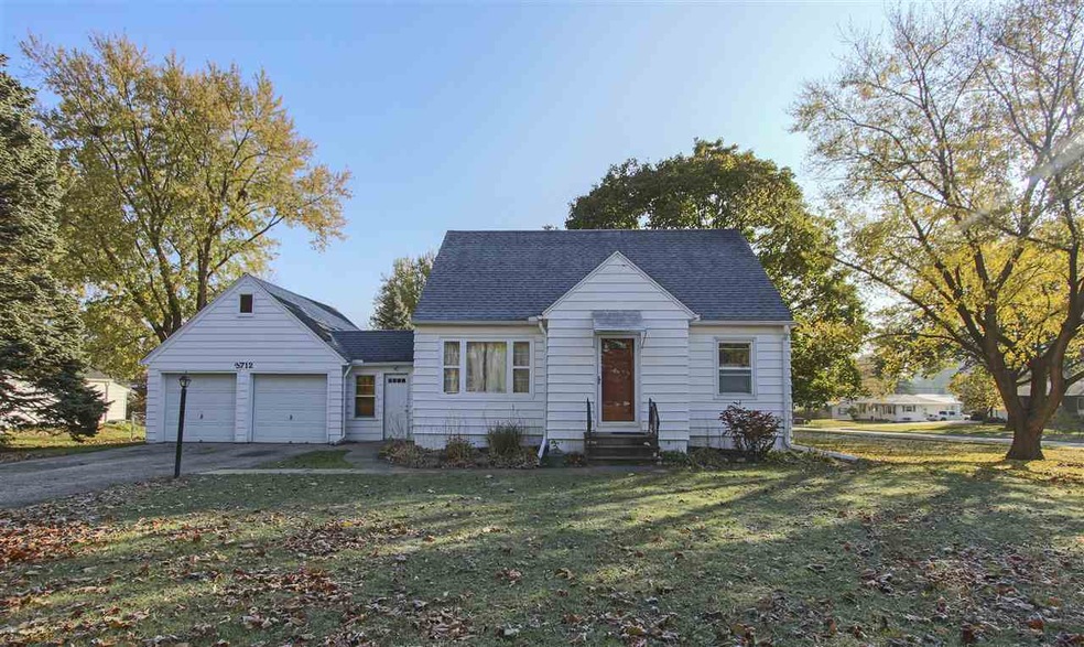 3712 Rownd St, Cedar Falls, IA 50613 - photo 1