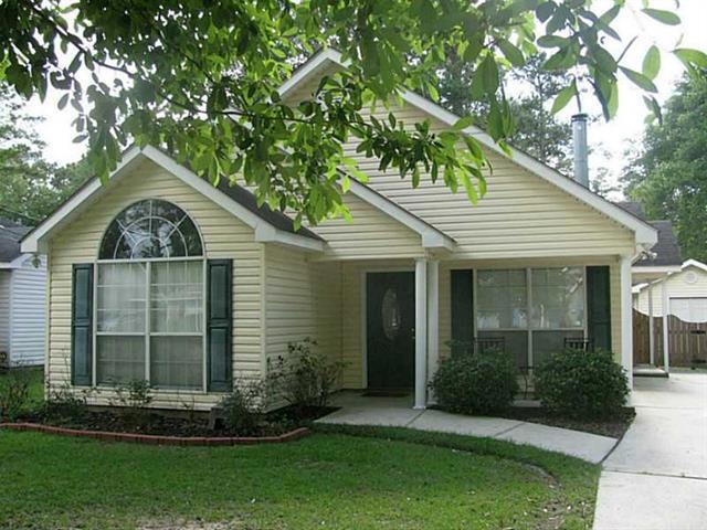 Photo. Well maintained, move right in.