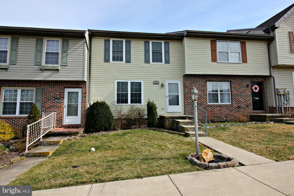 2610 Banbury Ln, Chambersburg, PA 17202 - photo 1