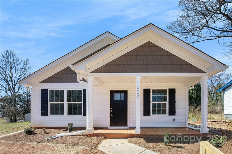 1020 4th St, Statesville, NC 28677 - photo 1