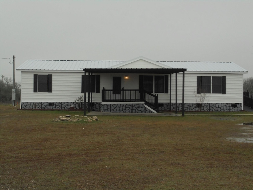 348 Cactus View Dr, Springtown, TX 76082 - photo 1