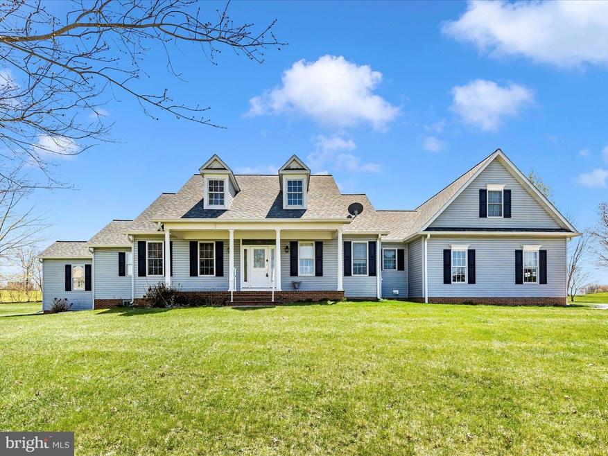 100 Quail Ct unit 15, Littlestown, PA 17340 - photo 1