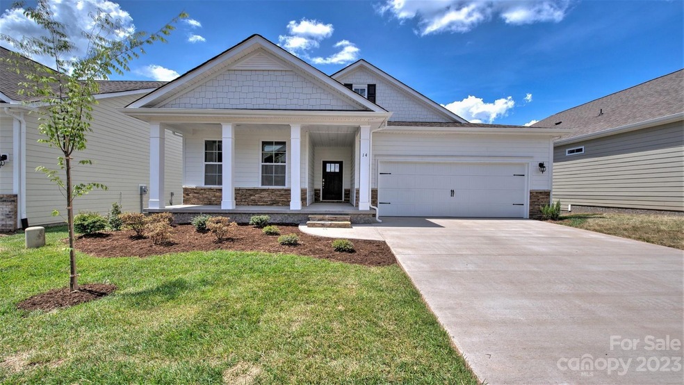 101 Thornberry Rd, Hendersonville, NC 28792 - photo 1