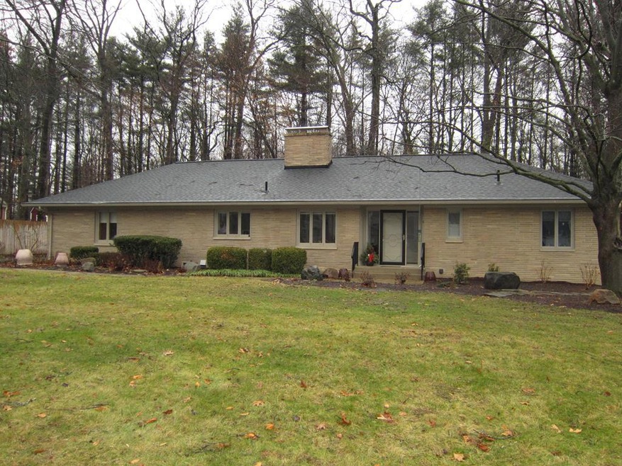 448 Woodhill Dr N, Ashland, OH 44805 - photo 1