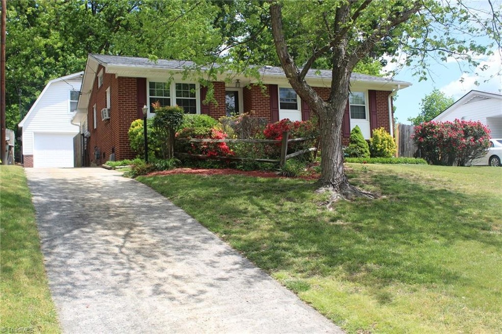 2317 Emerywood Rd, Greensboro, NC 27403 - photo 1