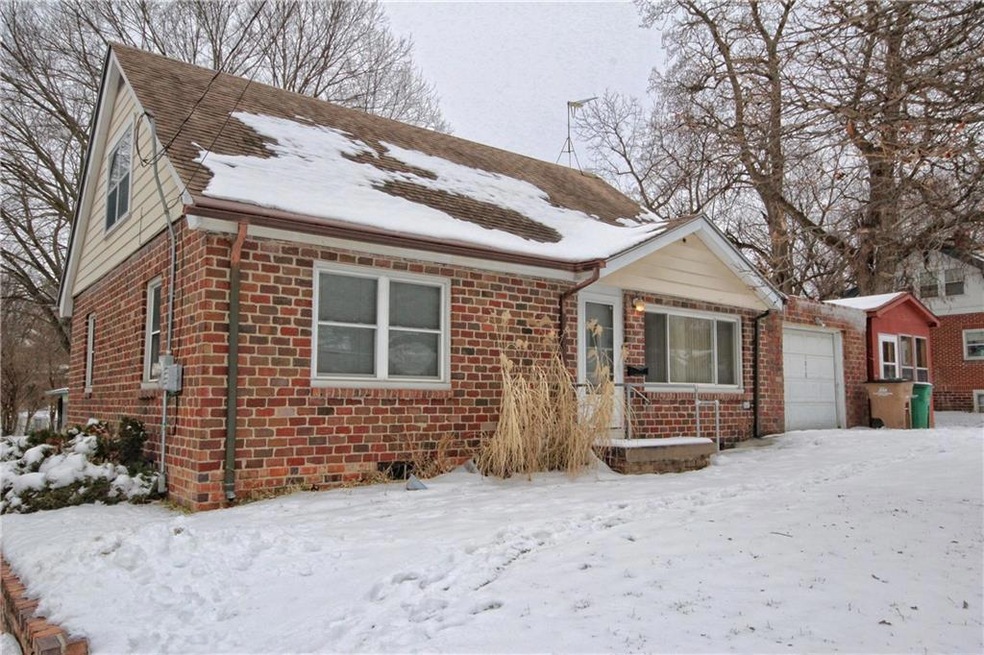 1018 65th St, Windsor Heights, IA 50324 - photo 1