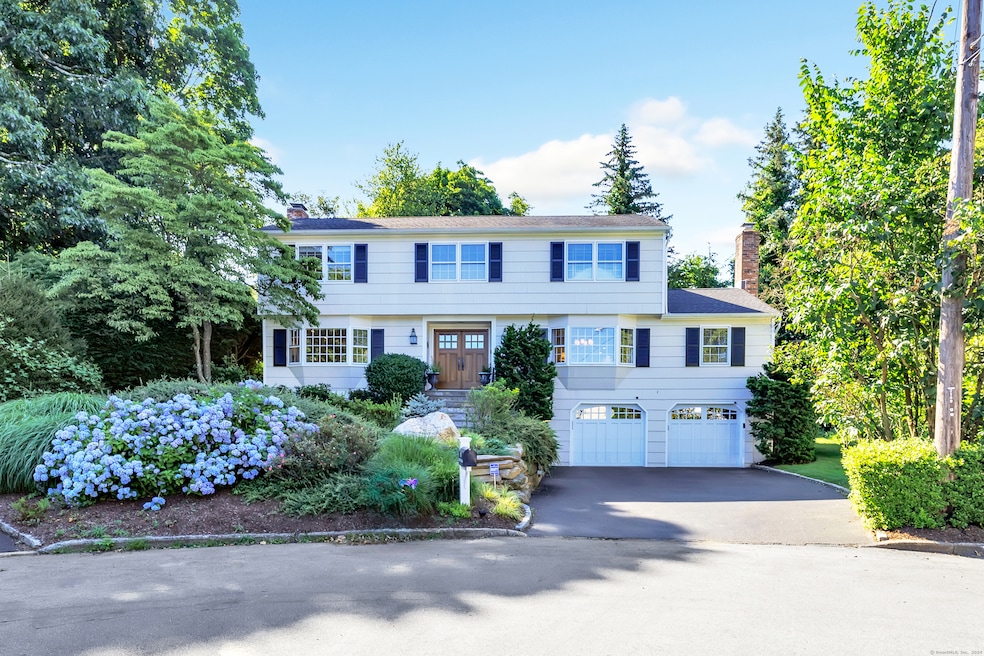 Sold $1,485,000 • Co-Listing Agent