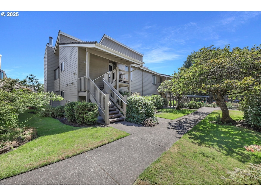 1922 Lake Isle Dr unit 1922, Eugene, OR 97401 - photo 1