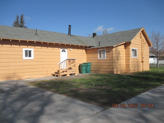 2360 Eberlein Ave, Klamath Falls, OR 97601 - photo 1