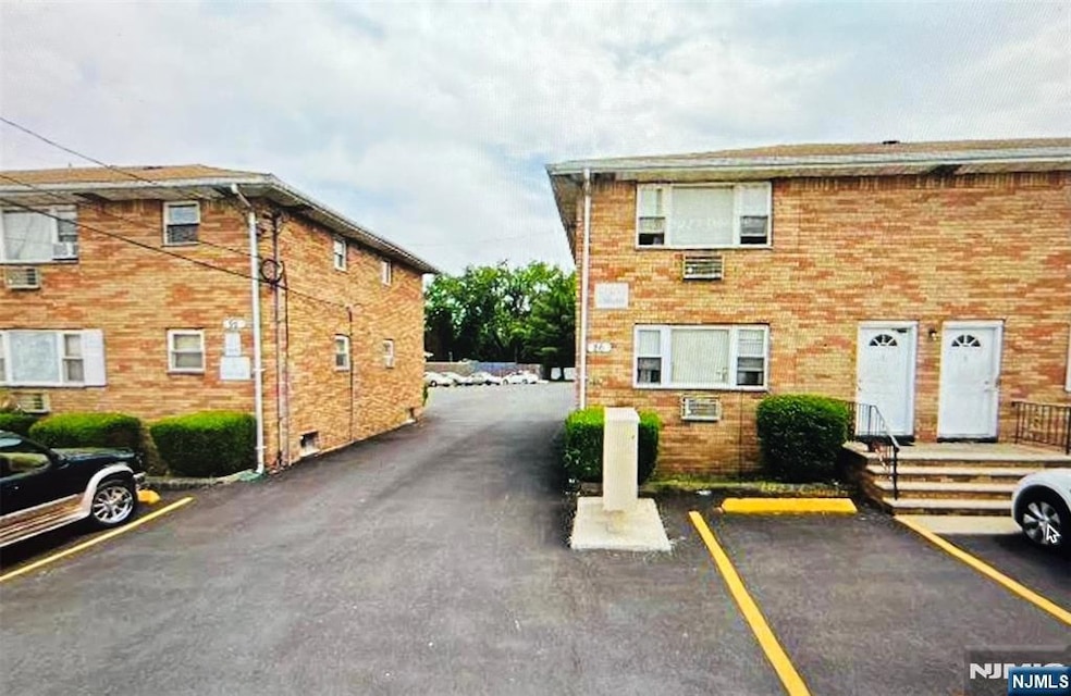 86 Contant Ave unit 9B, Lodi, NJ 07644 - photo 1