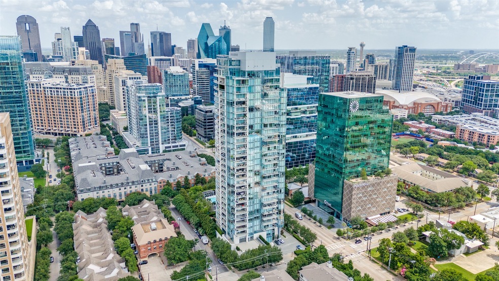 Azure unit 1204, Dallas, TX 75201 - photo 1