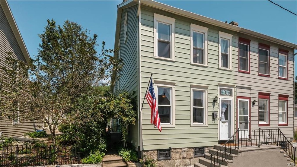 325 E Wall St, Bethlehem, PA 18018 - photo 1