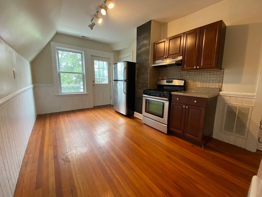 5 Kendall St unit 3, Brookline, MA 02445 - photo 1