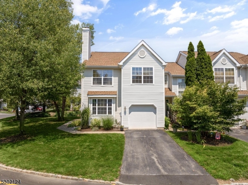 11 Willow CI, Hamburg Boro, NJ 07419 - photo 1