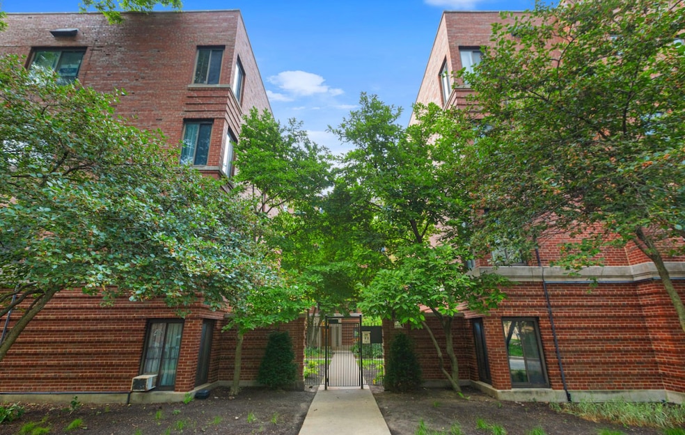 For Rent $1,600/month