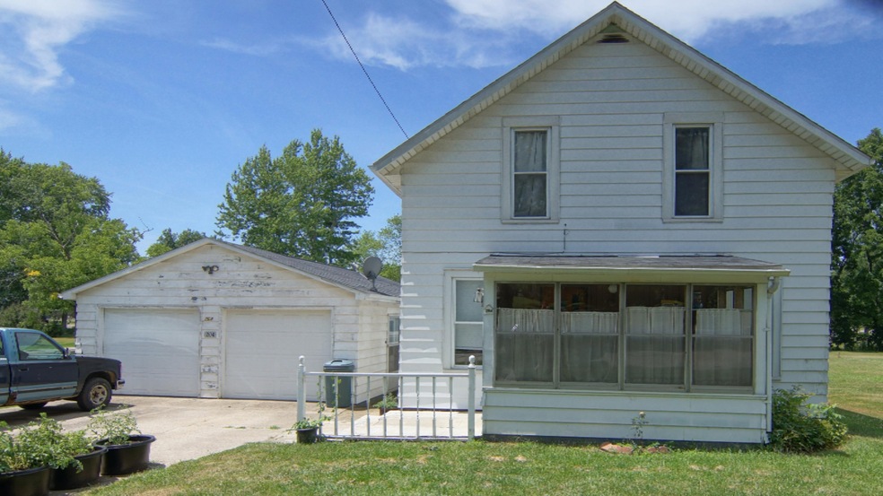 204 Eddie St, Galien, MI 49113 - photo 1