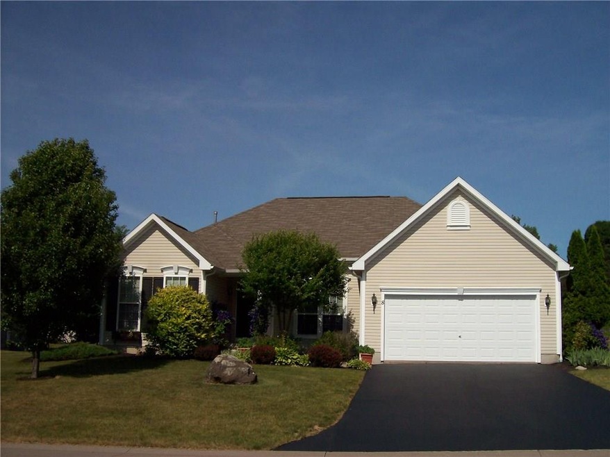 WELCOME HOME ! BEAUTIFUL RANCH PATIO HOME . LANDSC