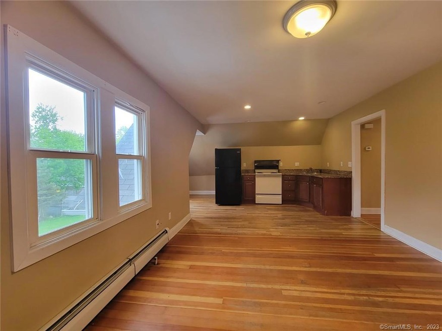 28 Vance St unit 3, New Britain, CT 06052 - photo 1