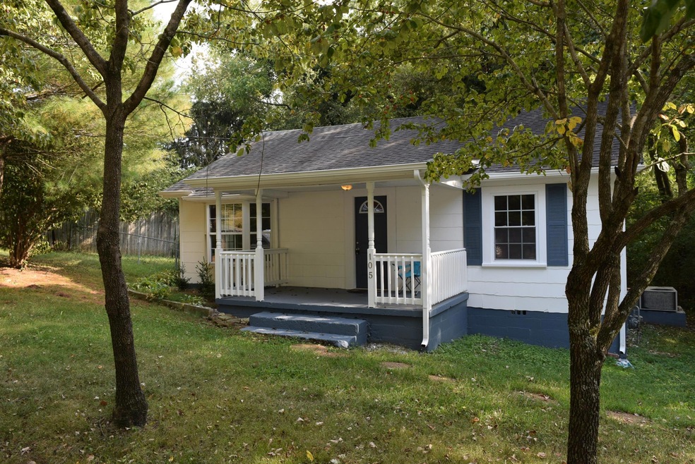 105 W Moore St, Manchester, TN 37355 - photo 1