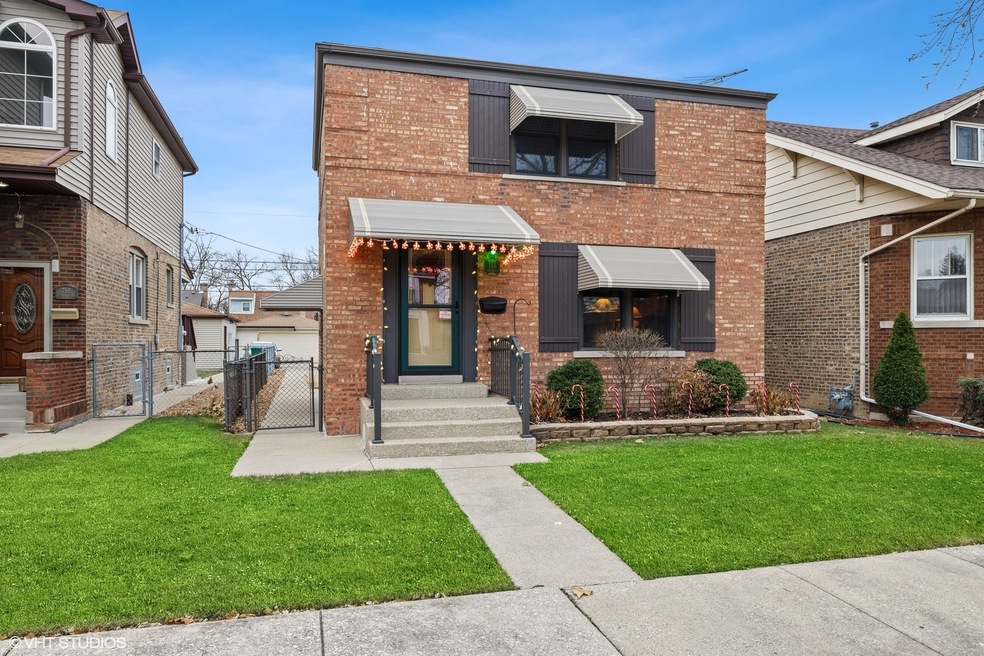 755 Portsmouth Ave, Westchester, IL 60154 - photo 1