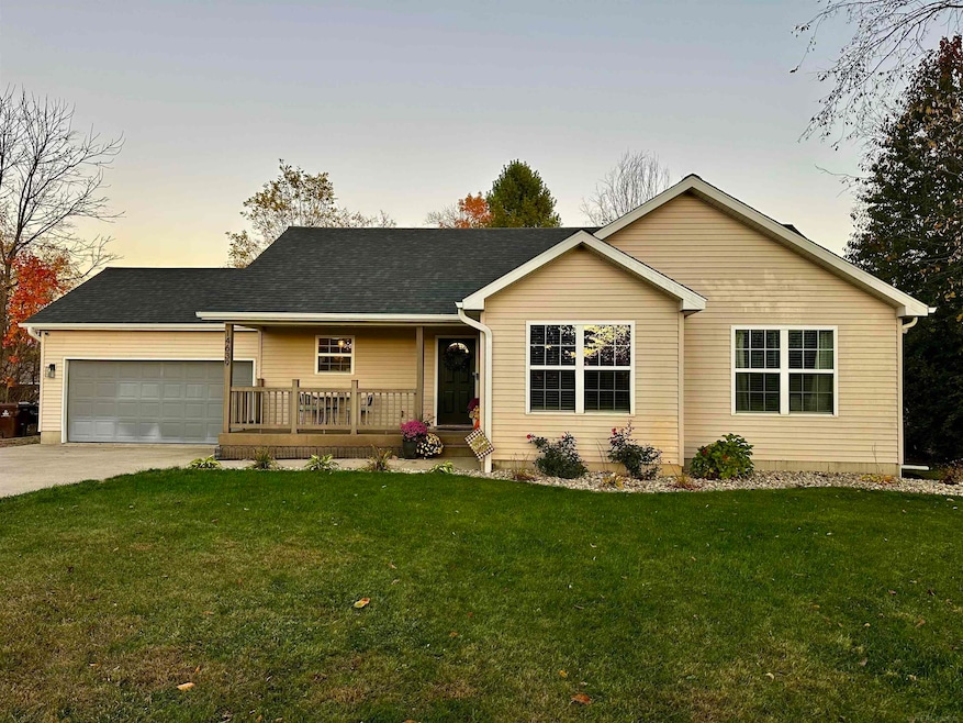 14639 Carlon Dr, Lake Odessa, MI 48849 - photo 1