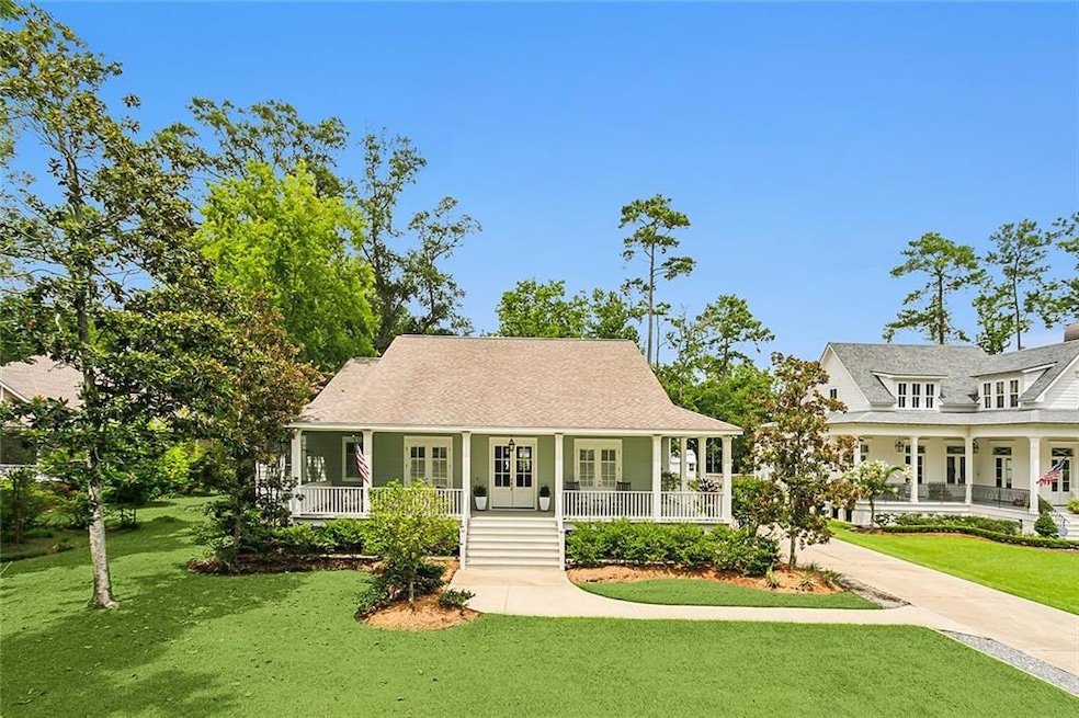 For Sale $925,000