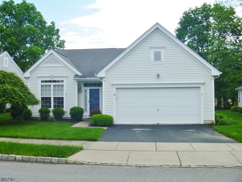 14 Buckingham Cir unit 14, Belvidere, NJ 07823 - photo 1