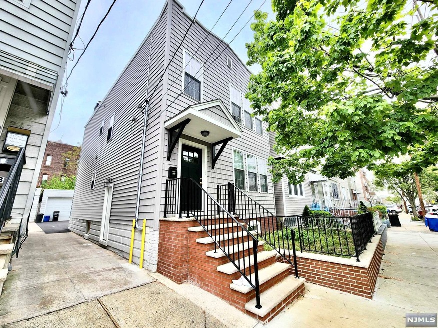 249 Lexington Ave, Jersey City, NJ 07304 - photo 1