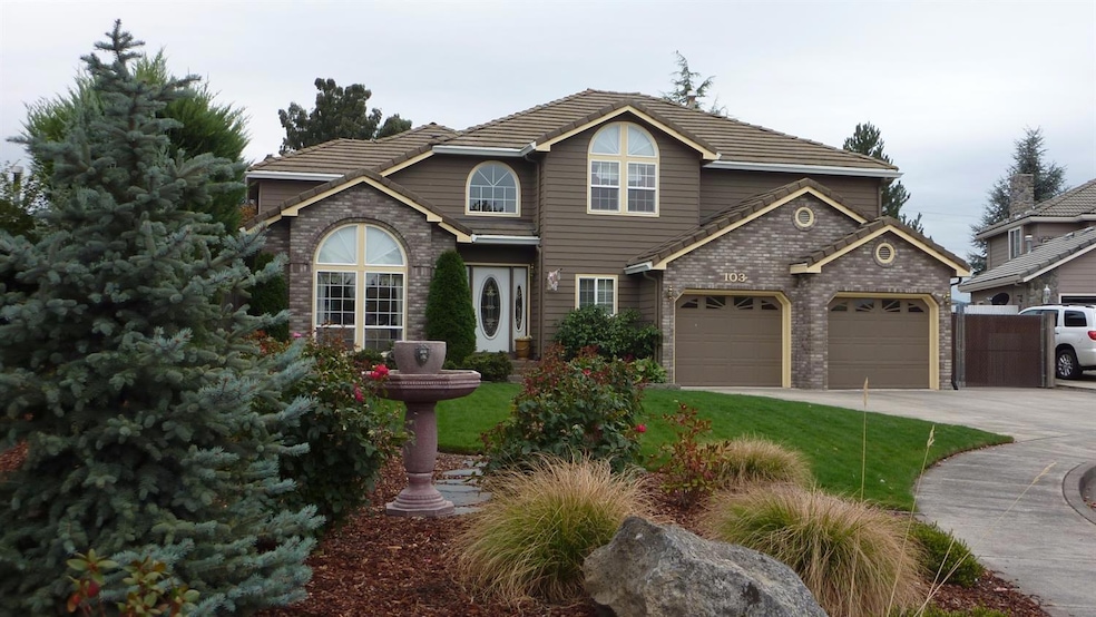 103 Amanda Ct, Central Point, OR 97502 - photo 1