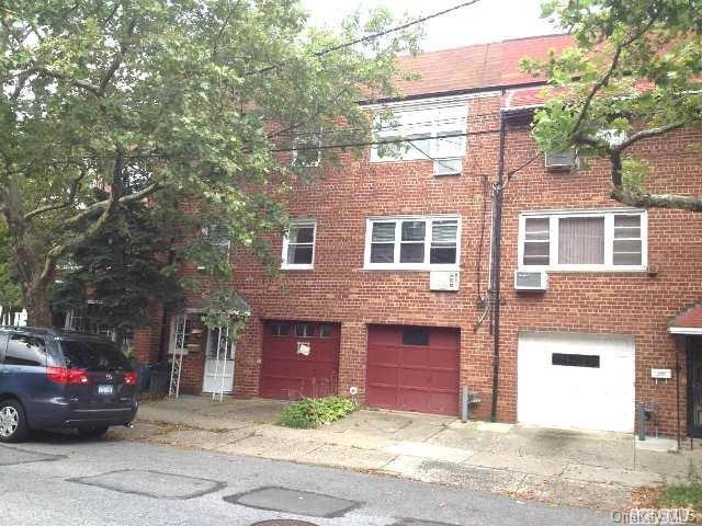 70-43 153rd St, Flushing, NY 11367 - photo 1