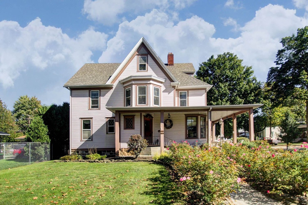 402 N Van Buren St, Auburn, IN 46706 - photo 1