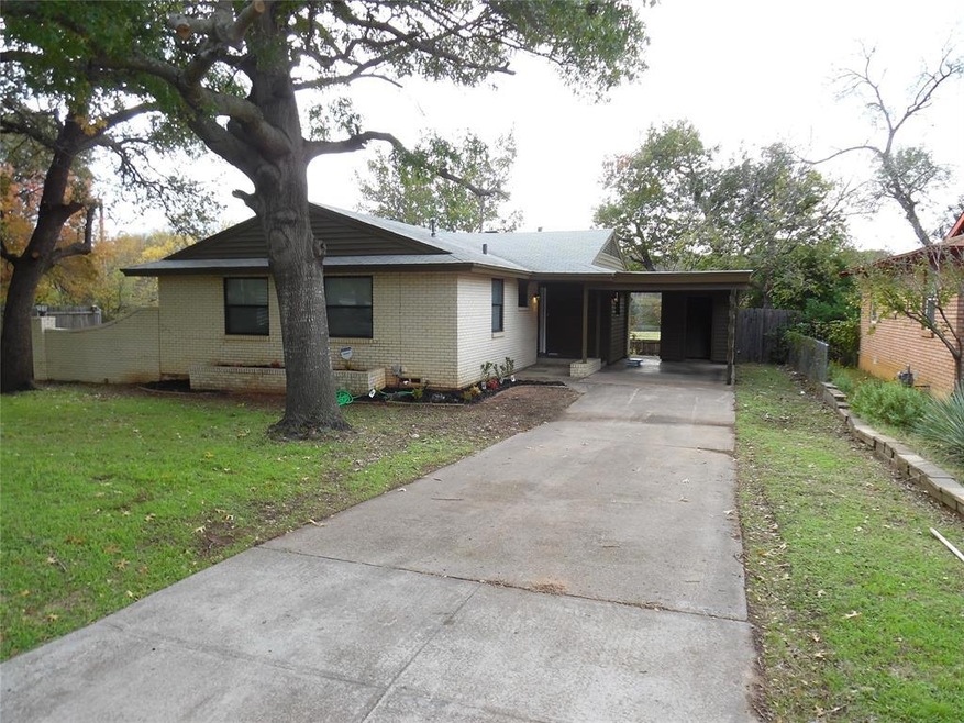 409 Myrtle Dr, Hurst, TX 76053 - photo 1