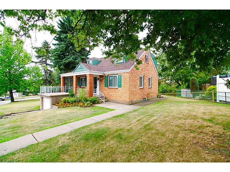 Exterior Front. Great big level yard.