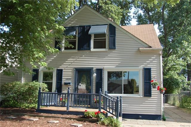 Front elevation-14490 Borgman