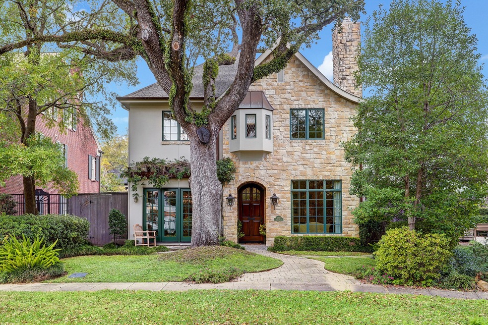Nestled along the prominent River Oaks Courtyard, this home was thoughtfully built in 2005 with family in mind. This 4 bedroom, 4.2 bath home offers elevator capability to the second floor, heated pool, turfed side yard, screened patio with summer kitchen, 3 fireplaces, and professionally equipped kitchen.