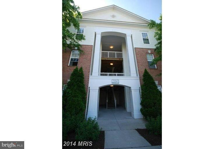 22641 Blue Elder Terrace unit 102, Ashburn, VA 20148 - photo 1
