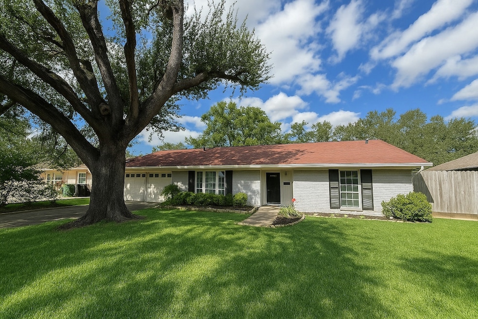 For Rent $3,000/month • Co-Listing Agent