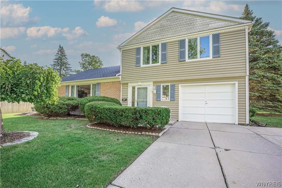 505 Meadowbrook Dr, North Tonawanda, NY 14120 - photo 1