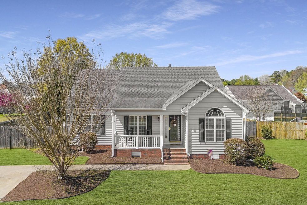 719 Addington Dr, Winterville, NC 28590 - photo 1