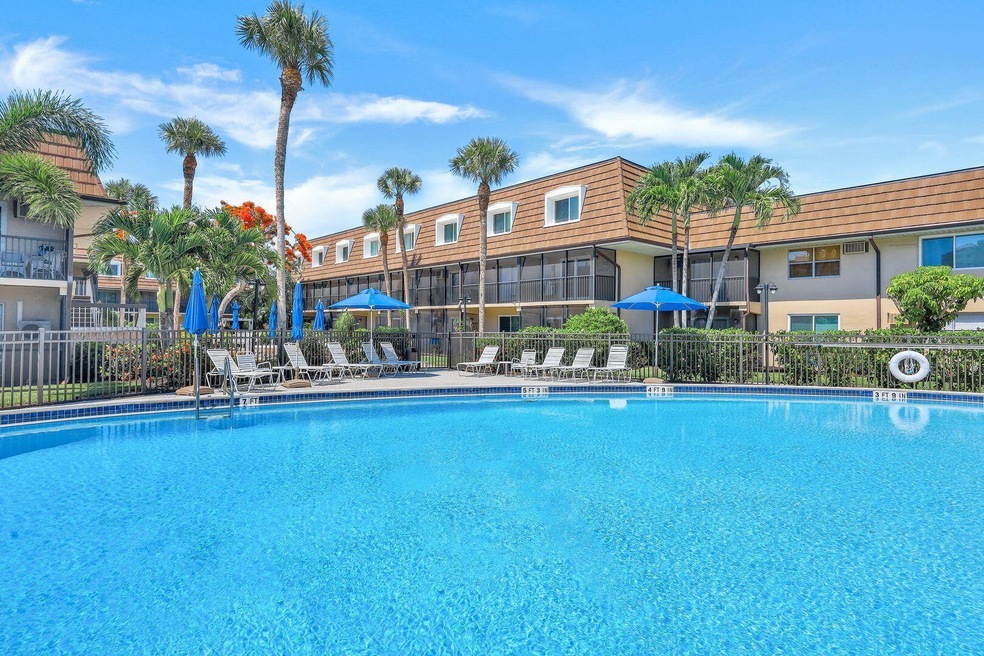 87 N Collier Blvd #J4, Marco Island, FL