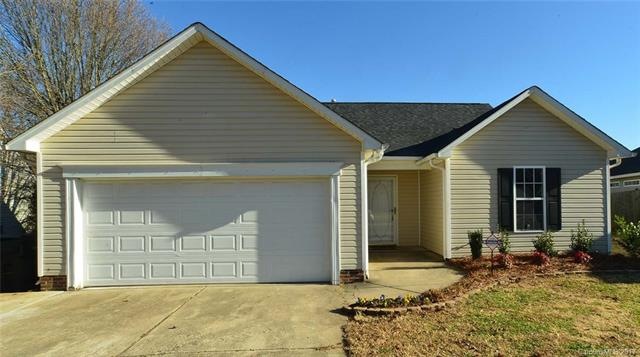 Ranch Home w/2 Car Attached Garage!  Freshly Paint