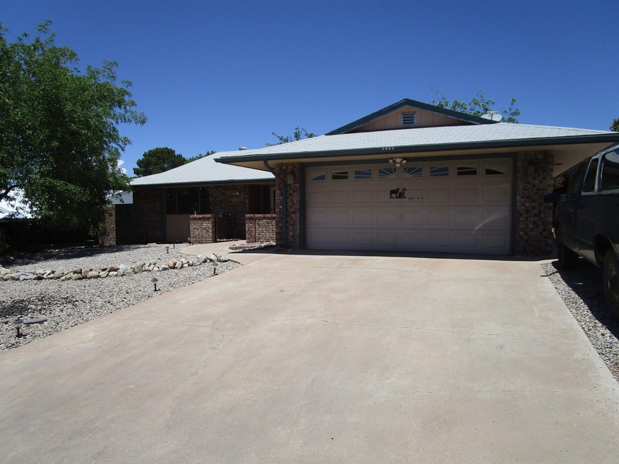 3003 15th St, Alamogordo, NM 88310 - photo 1