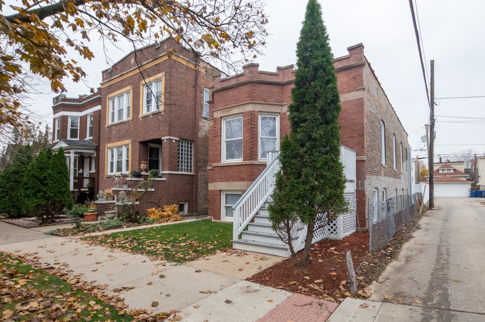 1612 S 59th Ct, Cicero, IL 60804 - photo 1