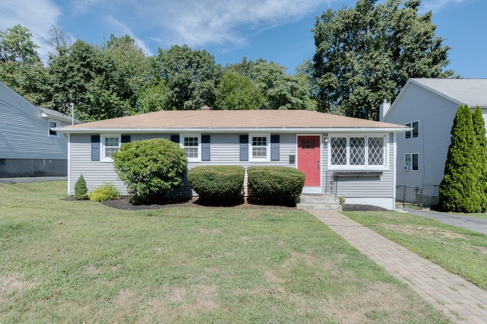 53 Glezen St, Worcester, MA 01604 - photo 1