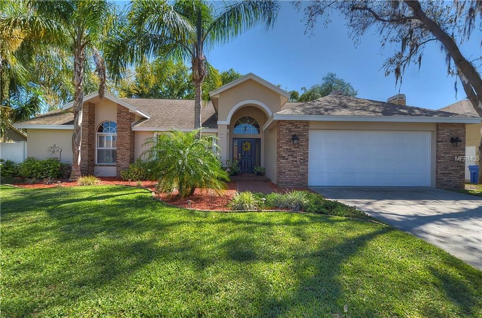 Talk about MOVE-IN READY! This 4 bedroom 2.5 bathr