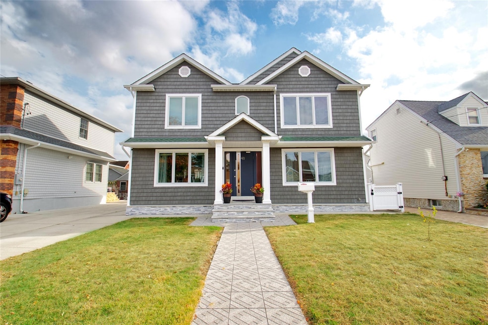 48 2nd St, New Hyde Park, NY 11040 - photo 1